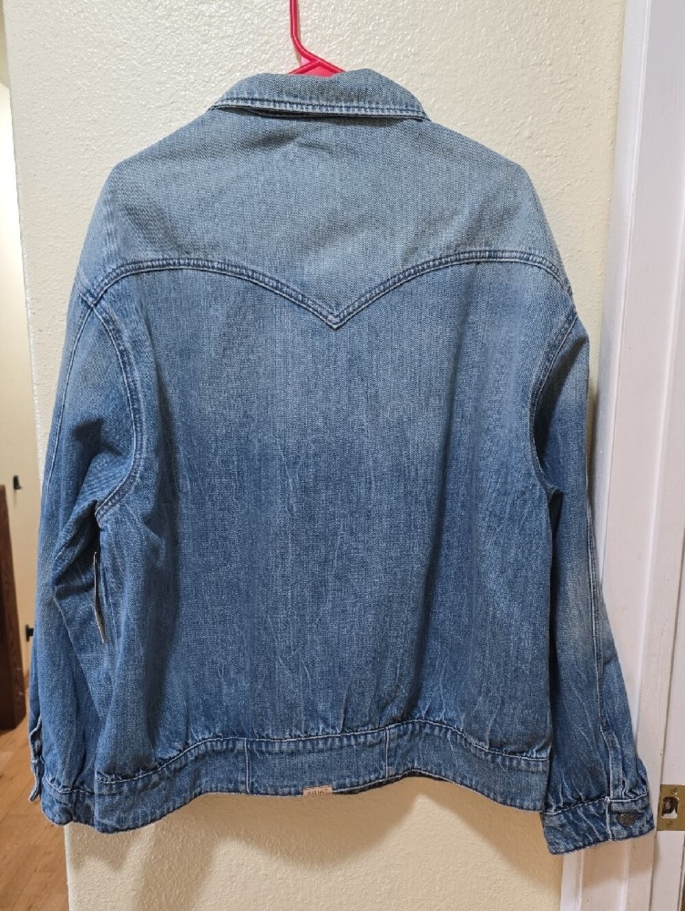 Ariat Medium Wash Blue Denim Zip-Front Jacket - Picture 4 of 4